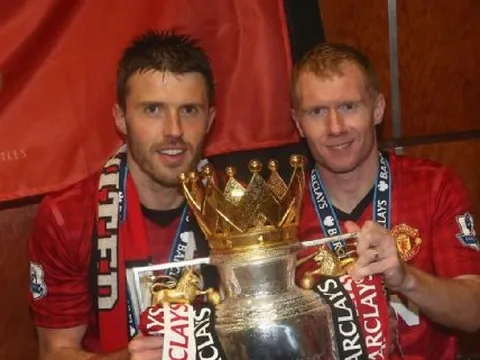 Paul Scholes chỉ ra vấn đề M.U cần thay đổi để vô địch NHA
