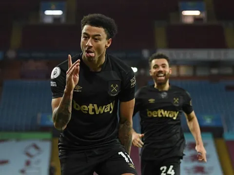 SỐC! Lingard tỏa sáng với cú đúp, CĐV M.U liền đòi... bán đứt