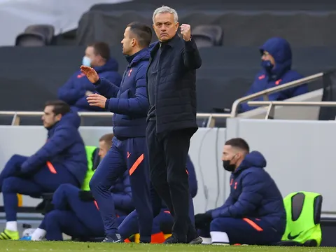 Bale bùng nổ, Tottenham đã phát hiện ra đối thủ ưa thích nhất