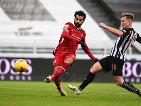 Mohamed Salah bị coi là "điểm đen" trên hàng công Liverpool