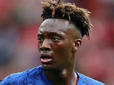 Abraham: "Chúng tôi là một mối đe doạ với họ"