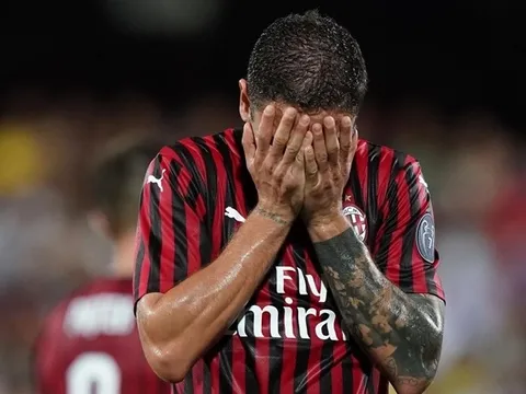 AC Milan gây thất vọng, huyền thoại đổ lỗi cho CAN 2019