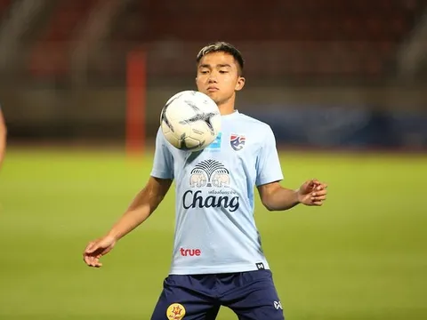 "Messi Thái" bỏ ngỏ khả năng ra sân ở trận đại chiến Việt Nam