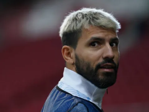 Pep Guardiola phát biểu, 2 biểu tượng sẽ rời Man City?