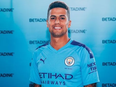 Những thương vụ nổi trội chính thức hoàn tất ở PL trước ngày TTCN đóng cửa