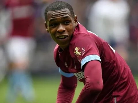 Alan Hutton: "Sao West Ham đó mới là cầu thủ Arsenal cần mua"