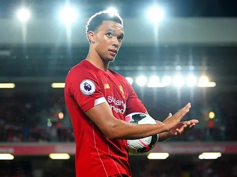 Alexander-Arnold: "Đó là 2 hậu vệ cánh tôi luôn học tập"