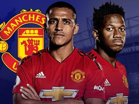 'Bom xịt kép M.U' tụt hậu, Solskjaer đóng cửa Carrington dùng bí pháp