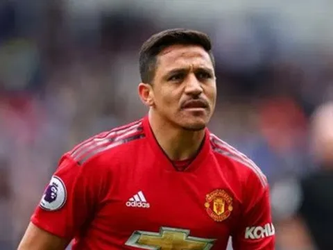 Sanchez vắng mặt trong buổi tập của Man Utd, xuất hiện ở địa điểm lạ