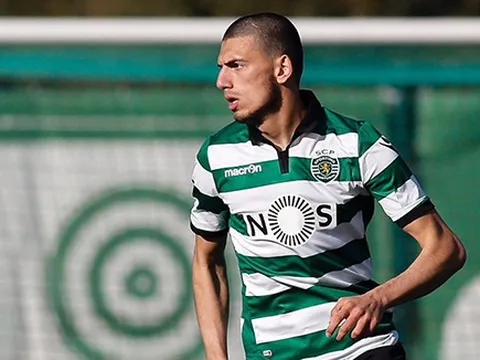 Merih Demiral chuẩn bị đến Juventus kiểm tra y tế
