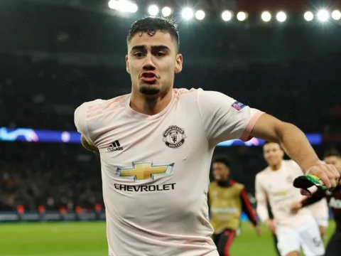 Fan Man Utd: "Có đến Watford, cậu ấy cũng phải dự bị"