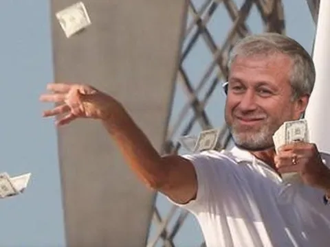 Cười té khói với loạt ảnh chế Chelsea mua Chilwell