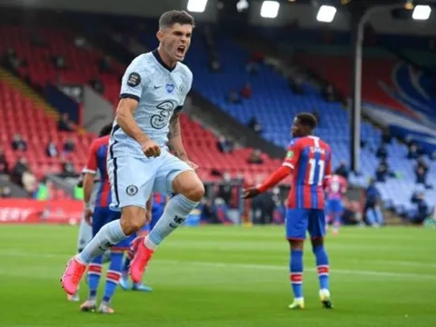 Cố nhân tự lăn ra sân, Chelsea thắng nghẹt thở sau màn rượt đuổi tỷ số kịch tính