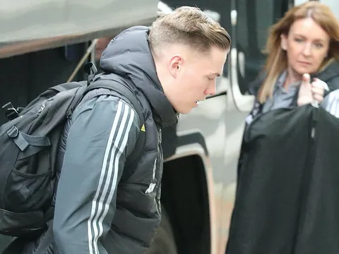 XONG! Lingard & Pereira có mặt; Man Utd tạo nên bộ đôi mới toanh