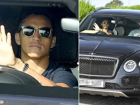 Tới Carrington, "ông hoàng lương bổng" vẫy tay tạm biệt Man Utd?