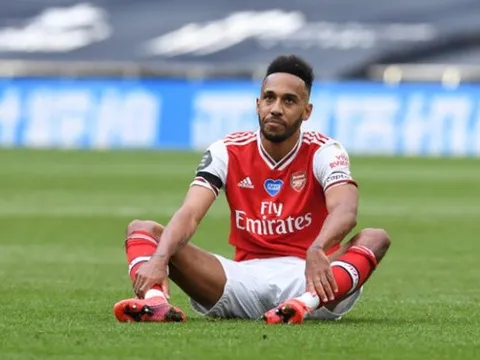 Công làm thủ phá, Arsenal thua đau Tottenham trong derby Bắc London