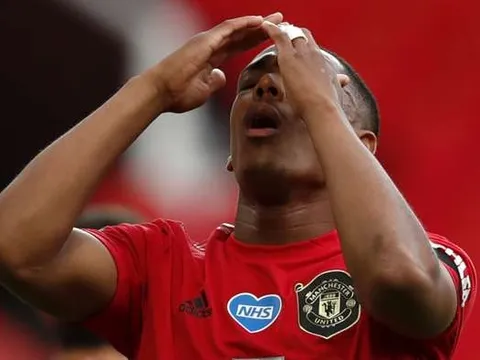 "Man Utd cần cái tên khác thay Martial và thêm 1 hậu vệ"