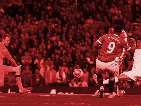 Anthony Martial từng "ghê gớm" thế nào với số 9 tại Man Utd?