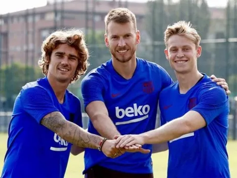 Antoine Griezmann: "Tôi đã khóc vì Barcelona"