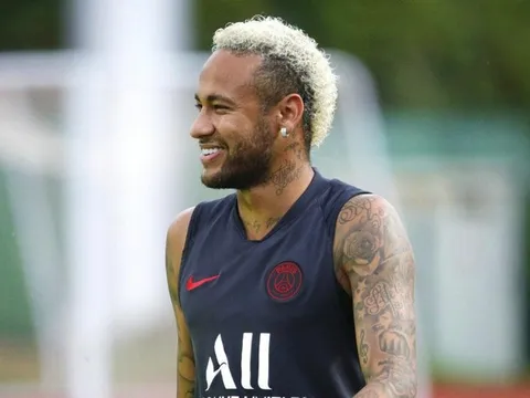 Real đang cố chấp điều gì ở Neymar?