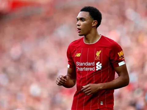 'Arnold khó mất suất. Nếu là cầu thủ Chelsea đó, tôi sẽ đổi vị trí'