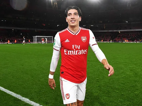 Arsenal bán đội phó, 4 ông lớn vào cuộc