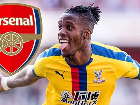 Arsenal muốn có Zaha lại tiện tay đẩy đi "kẻ thừa": Không được đâu, sói ạ!