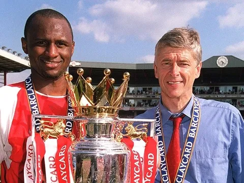 CHOÁNG! Arsenal làm điều 'điên rồ' trên Twitter khiến CĐV hoang mang