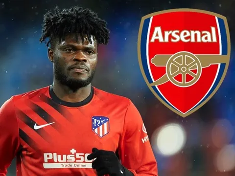 Arsenal chơi lớn, tăng lương gấp 3 để lôi kéo Thomas Partey