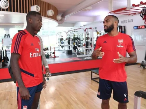 Arsenal có thể mất bao nhiêu ngôi sao trong ngày ra quân?