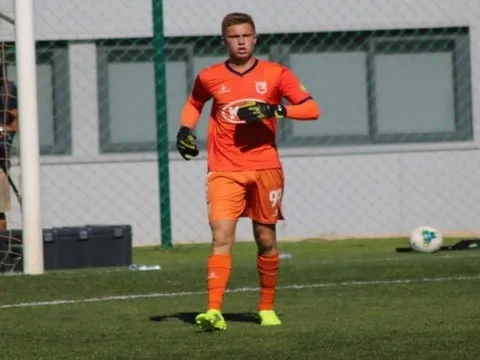 Arsenal đối đầu Liverpool vì thủ môn người Bồ Đào Nha