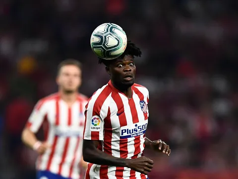 Arsenal "hiến tế" Lacazette và 2 ngôi sao, thương vụ Partey đã có kết quả