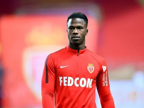 Bị M.U ve vãn 'họng pháo', Arsenal tính mua 'kẻ lạc lối' Ligue 1