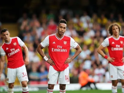 "Arsenal như những đứa trẻ chạy loanh quanh, đá như đang chơi bóng rổ"