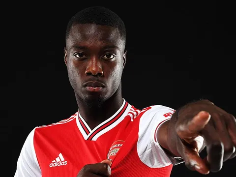 Arsenal nổ bom tấn 80 triệu, Zaha có hành động "đắng lòng"