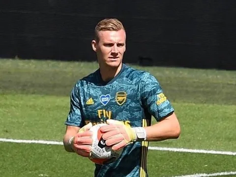 Arsenal ra thông báo, Leno cũng phá vỡ im lặng