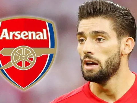 1 mực đòi đến Arsenal, sao nổi loạn bị đồng đội tố giác, CLB phạt nặng