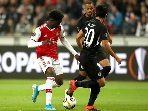 Sao mai Arsenal tỏa sáng, huyền thoại nói câu 'điên rồ' về Pepe