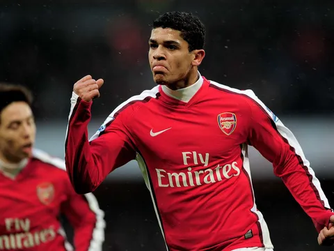 "Arsene Wenger là người giỏi nhất tôi từng làm việc cùng"