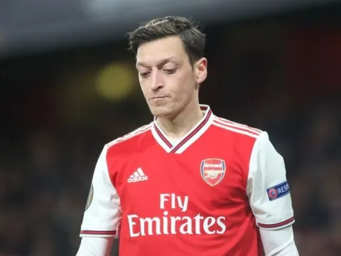 Arteta mua 1 cái tên, Ozil và 3 ngôi sao Arsenal bị thanh lý