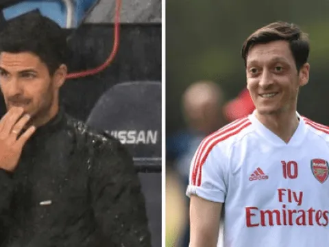 Mikel Arteta chỉ ra nguyên nhân Ozil vắng mặt trước Man City