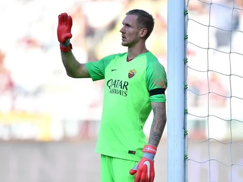 AS Roma đẩy “người hùng World Cup” sang Cagliari