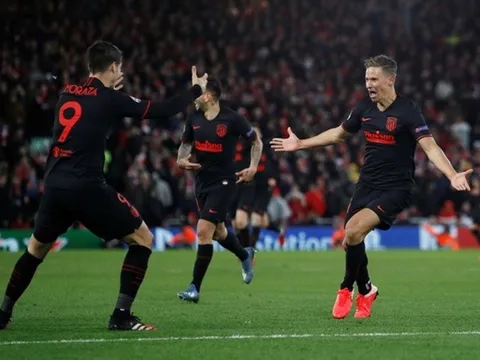 Chưa hết hả hê, sao Atletico 'cà khịa' Liverpool bằng động thái sốc