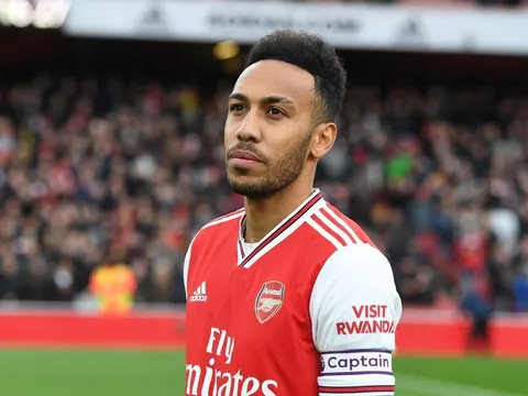 "Aubameyang không nên đến đầu quân cho Man Utd vì... "