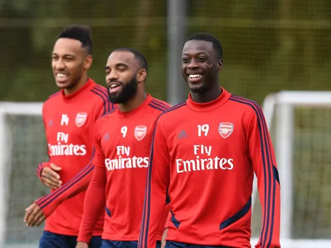 Aubameyang và Lacazette đồng loạt chỉ ra 1 cầu thủ kỹ thuật nhất Arsenal