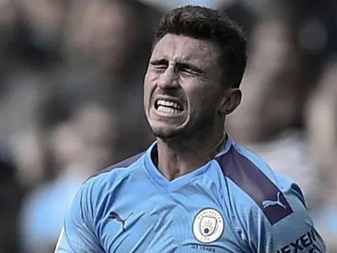 Thua Lyon, sao Man City bực tức nói thẳng điều "khó thể chấp nhận"