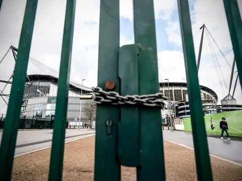 Chưa bao giờ, làng túc cầu đối mặt với tình cảnh hiện tại