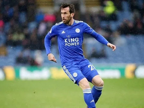 Ngưỡng mộ hậu vệ kỳ cựu, Rodgers muốn gia hạn thêm 1 năm nữa