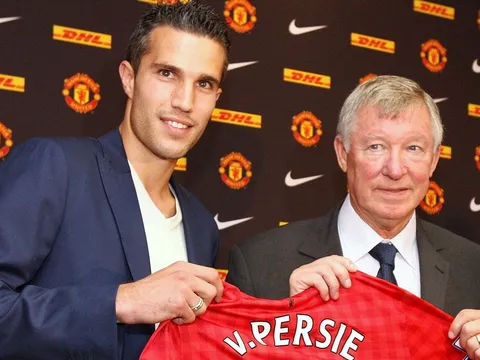 Bạn biết lý do vì sao Arsenal bán Van Persie cho Man Utd chưa?