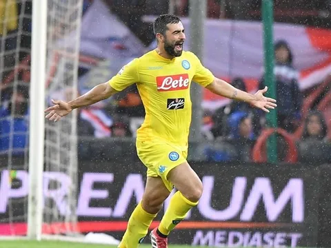 Bạn còn nhớ Raul Albiol, nhà vô địch World Cup và EURO cùng đội tuyển Tây Ban Nha?